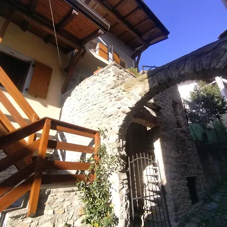 Antico Borgo Tra I Laghi