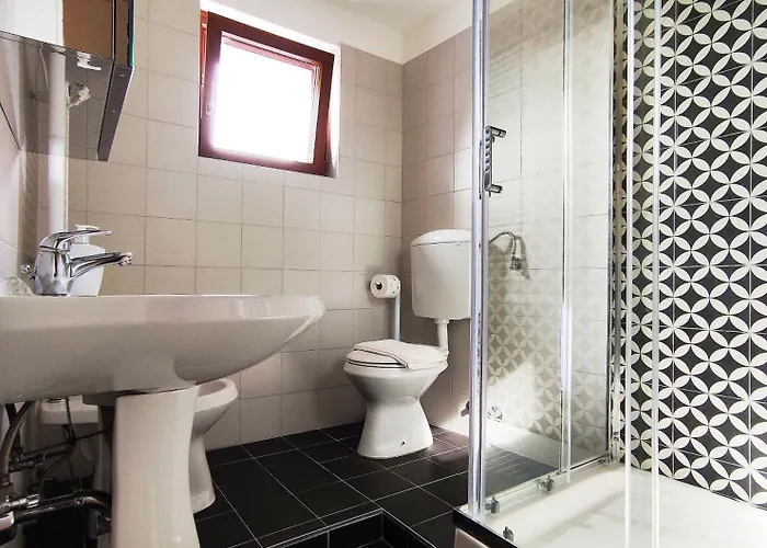 Antico Borgo Tra I Laghi * Meina